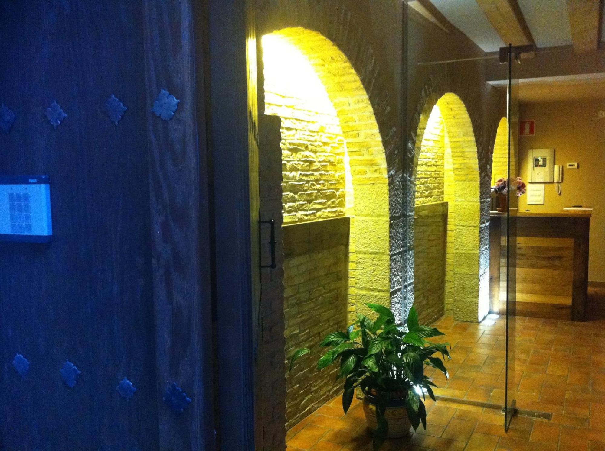 Hotel El Cerco Puente La Reina Luaran gambar